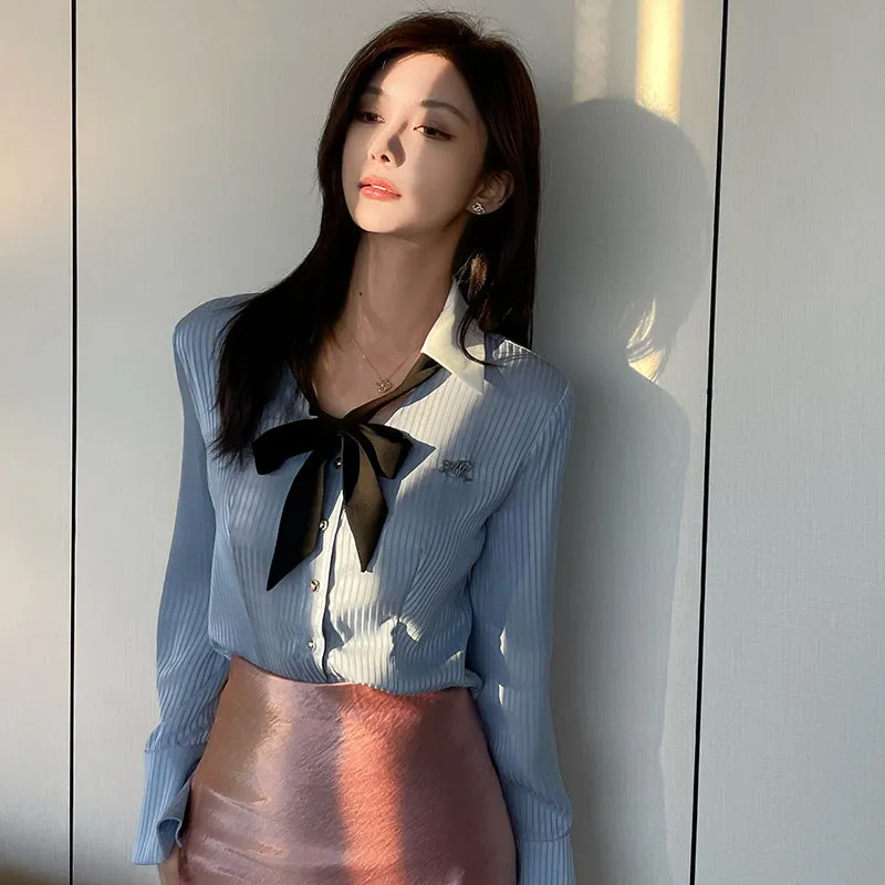 Women's Fashionable Striped Dress Shirt with a Cropped Fit and Waist Accent