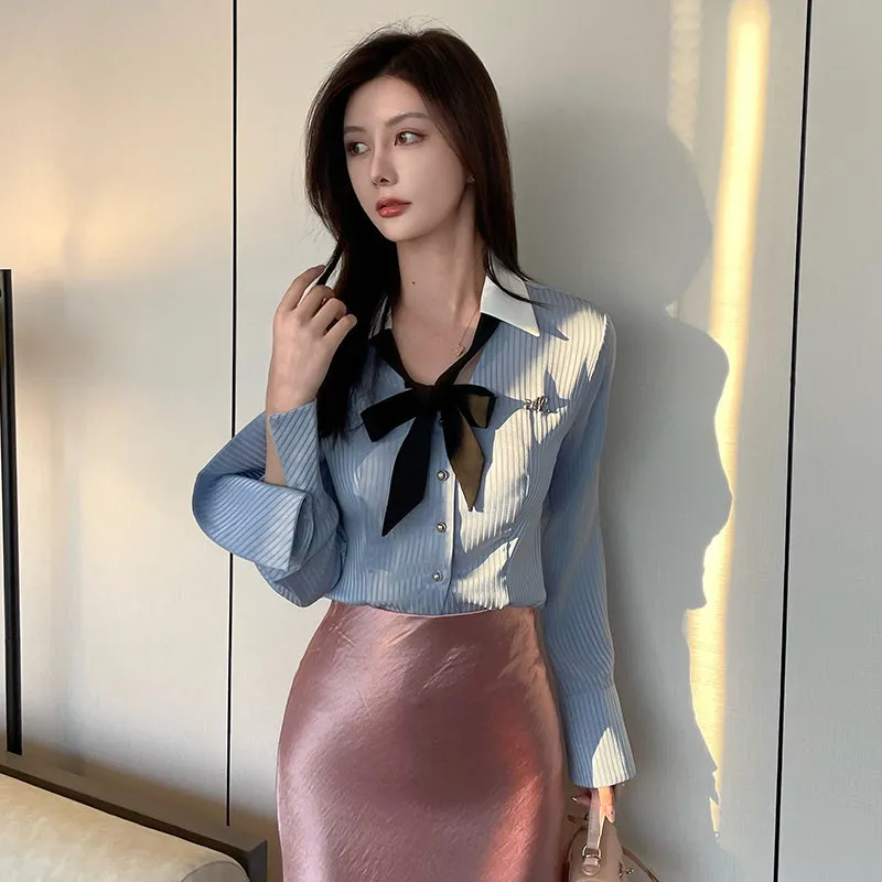 Women's Fashionable Striped Dress Shirt with a Cropped Fit and Waist Accent